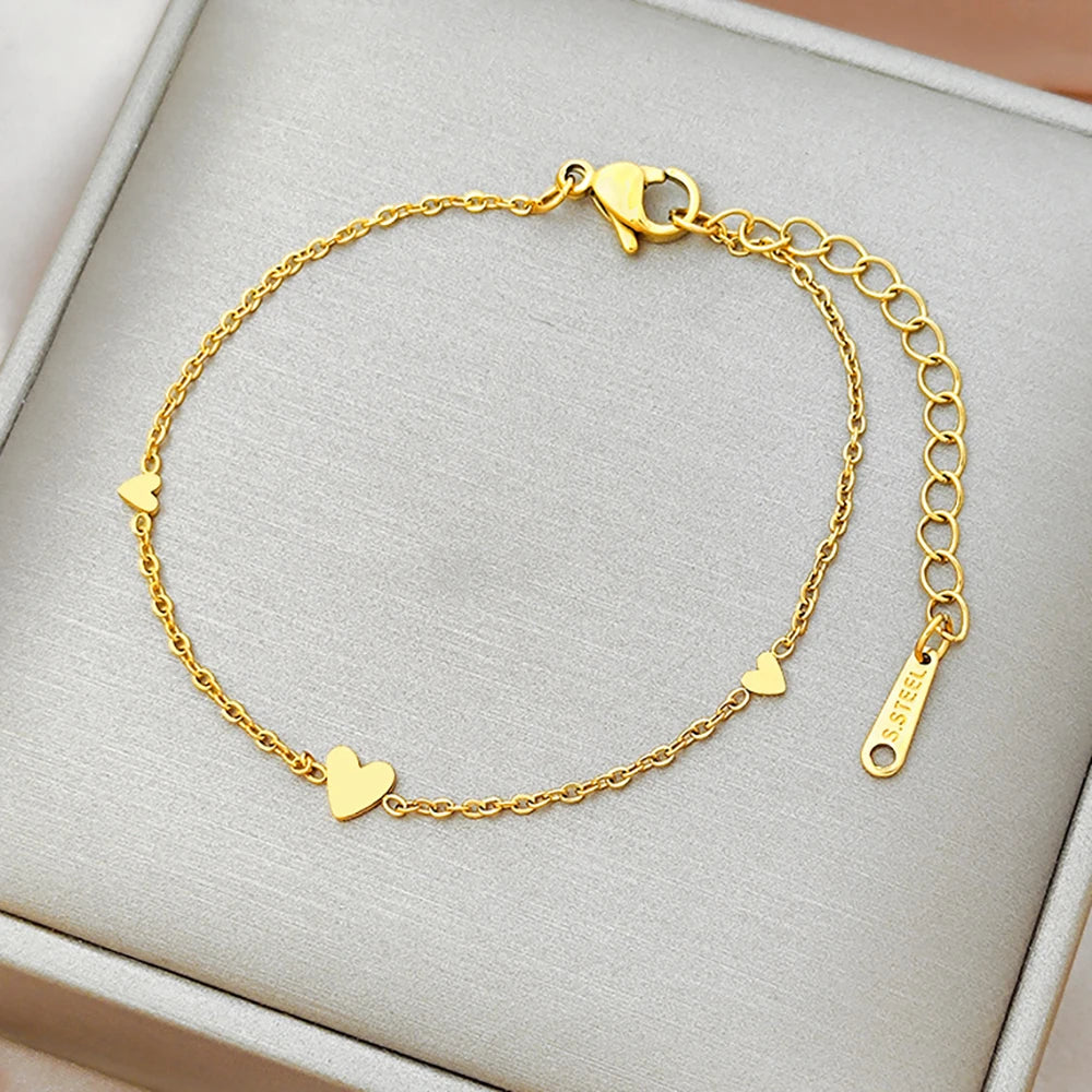 Mode 316L Edelstahl Herz-Armband für Frauen Kleine vergoldete Schlüsselbeinkette Mädchen Hochzeit Party Charm Schmuck Geschenk