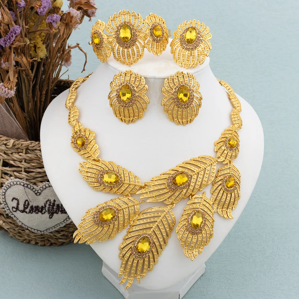 Italien Goldfarben Schmuckset Dubai Damen Engelsflügel Zirkon Halskette Ohrringe Überdimensioniertes Design Anhänger Großer Schmuck Armreif
