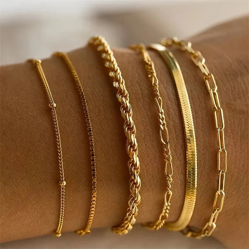 6tlg. Armbandset in Goldfarbe Boho Retro Dicke Twist-Cuban-Kettenarmbänder für Damen 2023 Trendiger Qualitätsschmuck Geschenke