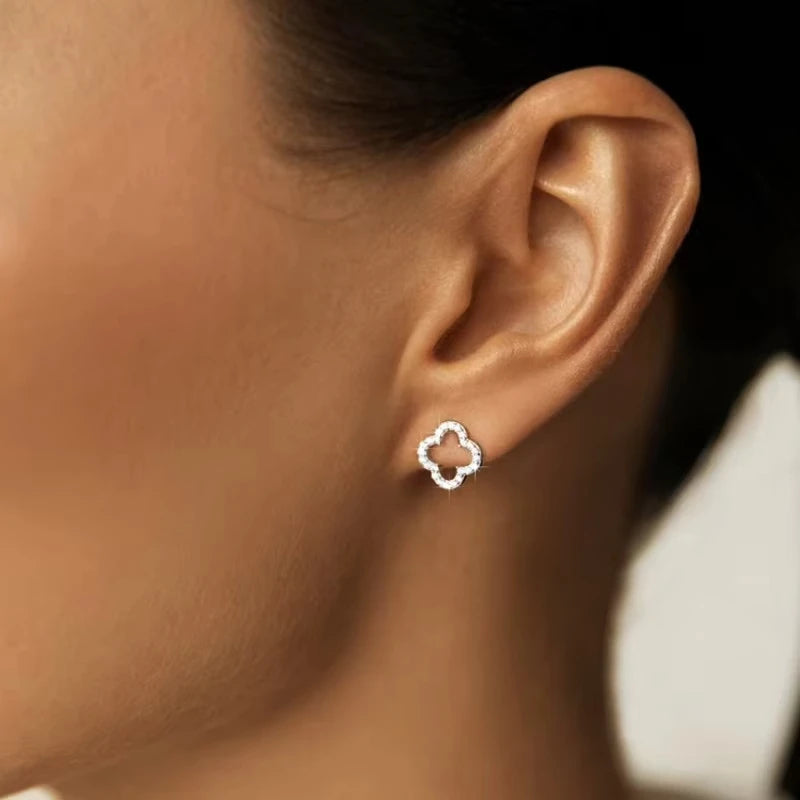Neue Mode Blatt Hohle Zirkonia Ohrstecker für Frauen Elegante Nischen Triple Blumen Ohrringe Party Schmuck Geschenk