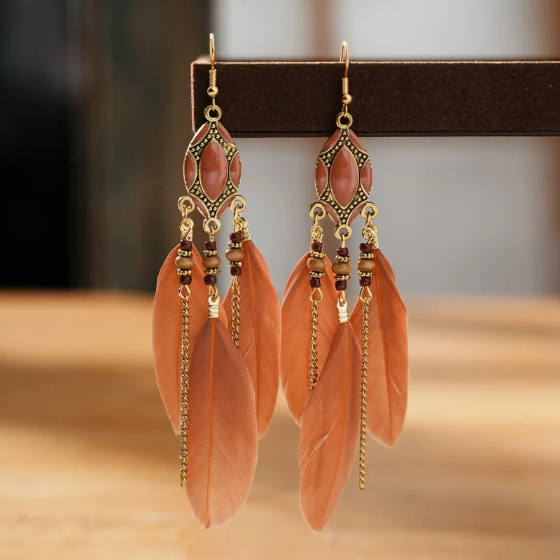 Neue ethnische lange Feder-Ohrringe für Damen, böhmische Quastenperlen, handgemachte Emaille-Ohrringe, Mädchen, Braut, Hochzeitsschmuck