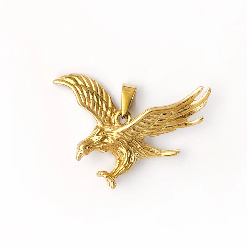 Colgante de águila de acero inoxidable bañado en oro de 18 quilates, llamativo, imprescindible para los amantes del hip hop, adecuado para discotecas y atuendos casuales.