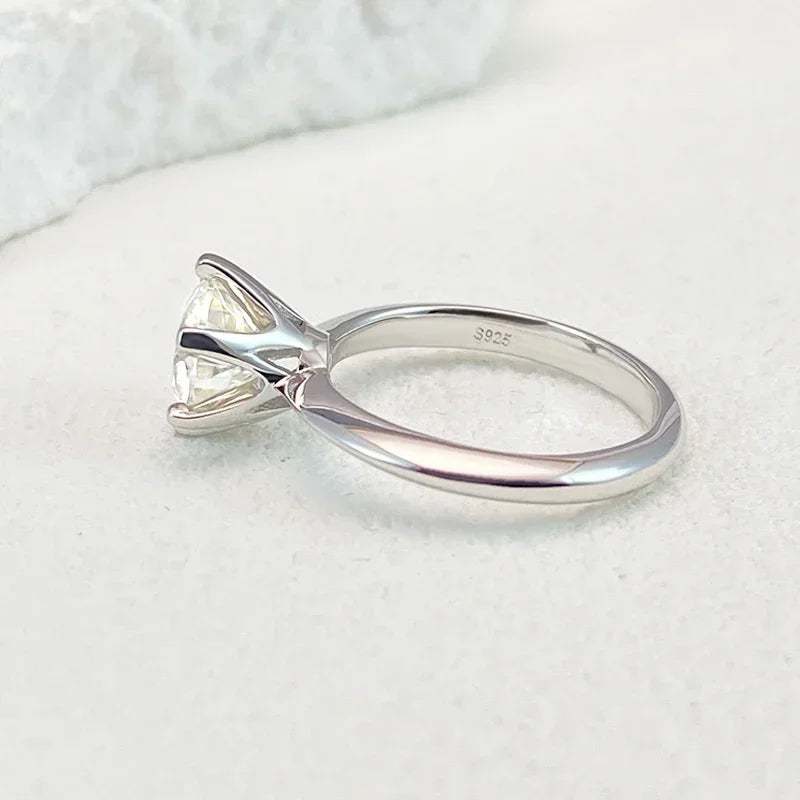 NeeTim 0,5-5ct Moissanit Ring für Frauen 925 Sterling Silber mit Weißgold überzogen Labor-Diamant Verlobung Ehering Schmuck