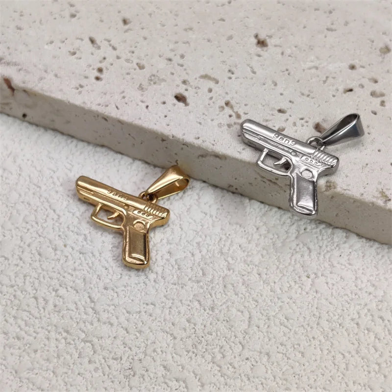Colgantes de acero inoxidable chapados en oro de 18 quilates con diseño de cruz de rosa a la moda para mujer y hombre