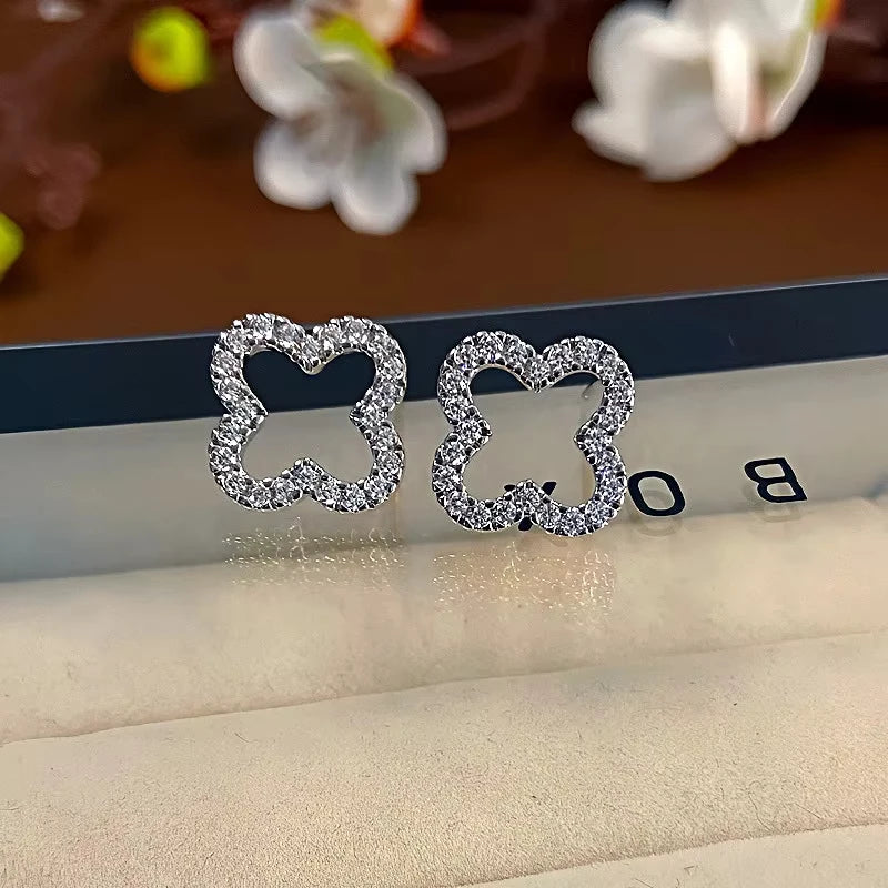 Neue Mode Blatt Hohle Zirkonia Ohrstecker für Frauen Elegante Nischen Triple Blumen Ohrringe Party Schmuck Geschenk