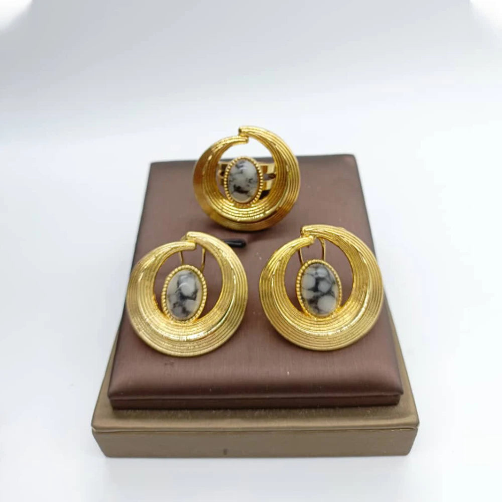 Afrikanisches Schmuckset für Damen Spiralform Neue Mode Lila Stein Ohrringe Fingerring Dubai Indischer Luxus Goldschmuck