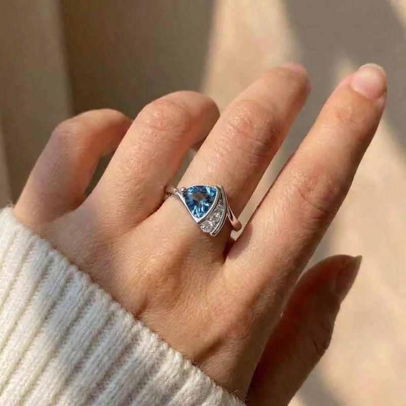 Anillos de plata de ley 925 con circonitas cúbicas azules y diseño de triángulo, para mujer, anillos de compromiso, anillos de boda, joyería de moda