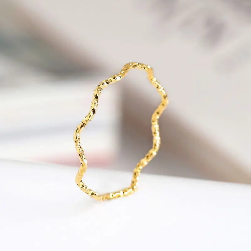 1 mm dünner Wellen-Design-Ring aus Edelstahl, Ehering für Damen und Mädchen, Größe 5-10