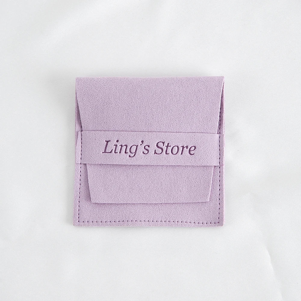50/100 Stück schicke individuelle Logo Schmuck Microfaser Streifen Tasche Rose Beige Rosa Umschlag Samt Ring Ohrring Anhänger Halskette Ohrstecker Beutel