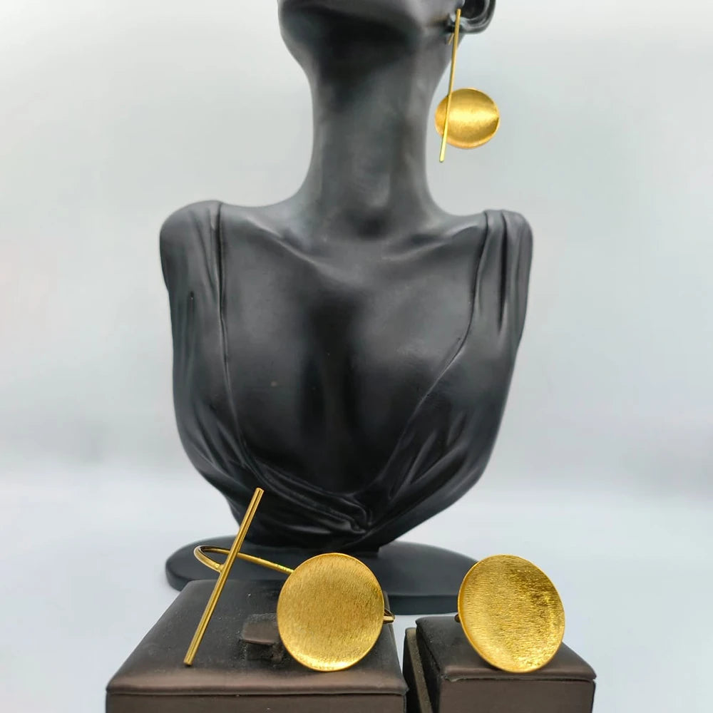 Dubai vergoldete Ohrringe und Ring Schmuckset für Partys, Ohrhänger und Manschettenarmband-Ring-Set für afrikanische Schmuckgeschenke