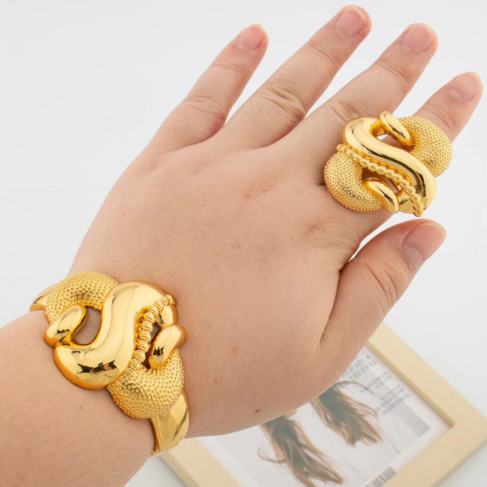 Trend Armreif mit Ring-Set für Partys, 18 Karat Goldfarbe, neues Design, Handarmband, Cocktailring, Hochzeiten, Braut-Set, Damenschmuck