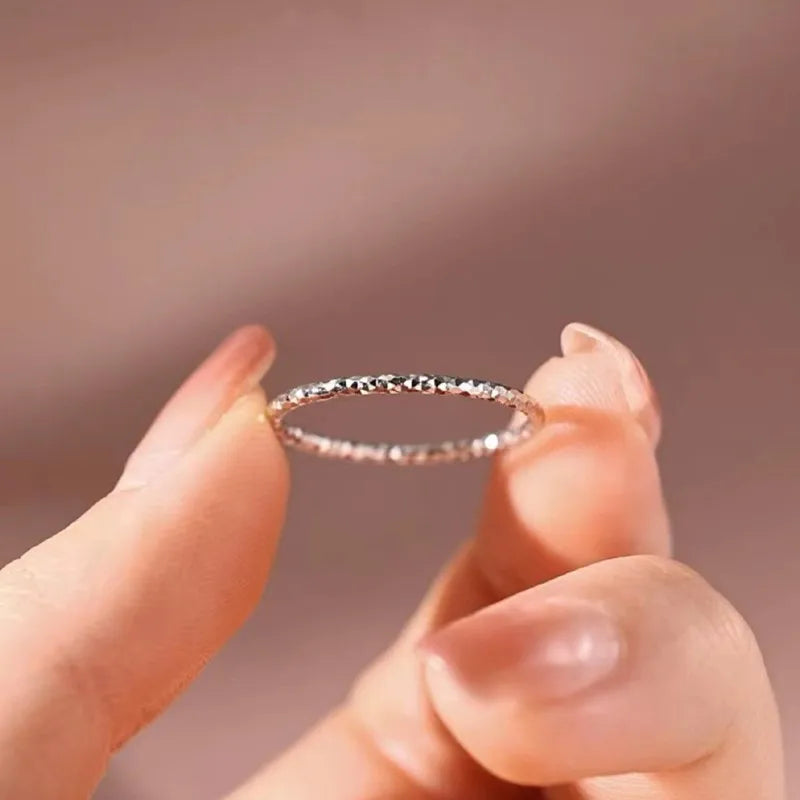 1 mm dünner stapelbarer Ring aus Edelstahl, facettierter Ring für Damen und Mädchen, Größe 4-10