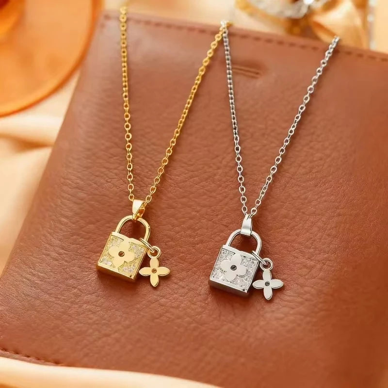 Cadena de clavícula de moda, accesorios que no se destiñen, collar de mujer de acero de titanio, engastado con diamantes