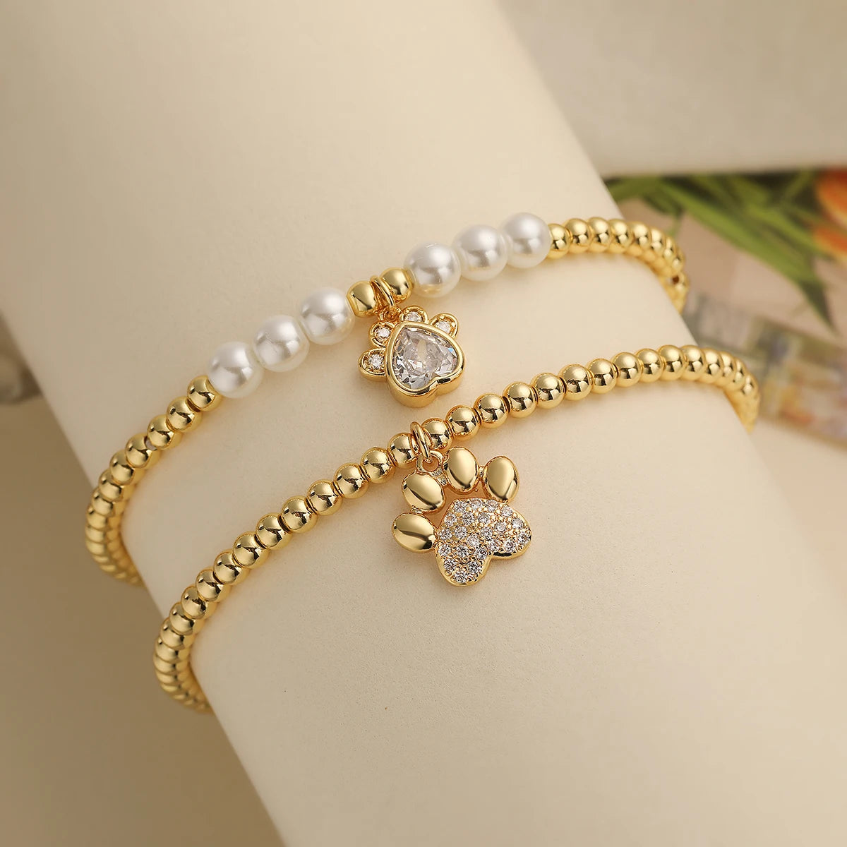 NEWBUY Nicht-Verblassende Goldfarbene Kupfer Schmuck AAA Zirkonia Pfotenanhänger Perlen Armbänder für Damen Party Schmuck