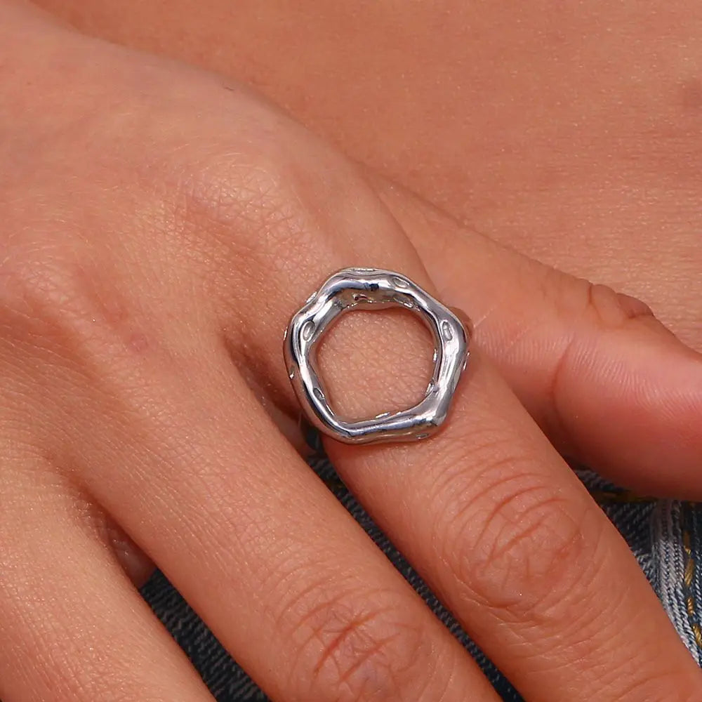 Anillo de acero inoxidable con motivo circular vintage para mujer, textura fundida, detalle de textura, temperamento, joyería al por mayor, Dropshipping