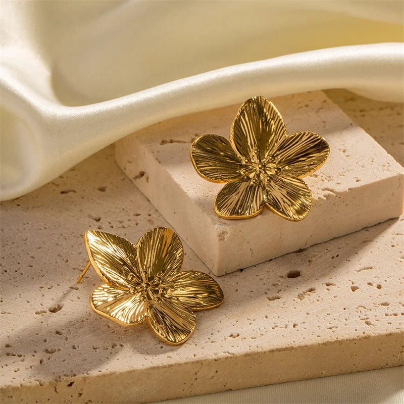 Vintage goldfarbene Blumen-Ohrstecker für Damen, einfache geometrische Statement-Ohrringe, Party-Geschenke, серьги женские