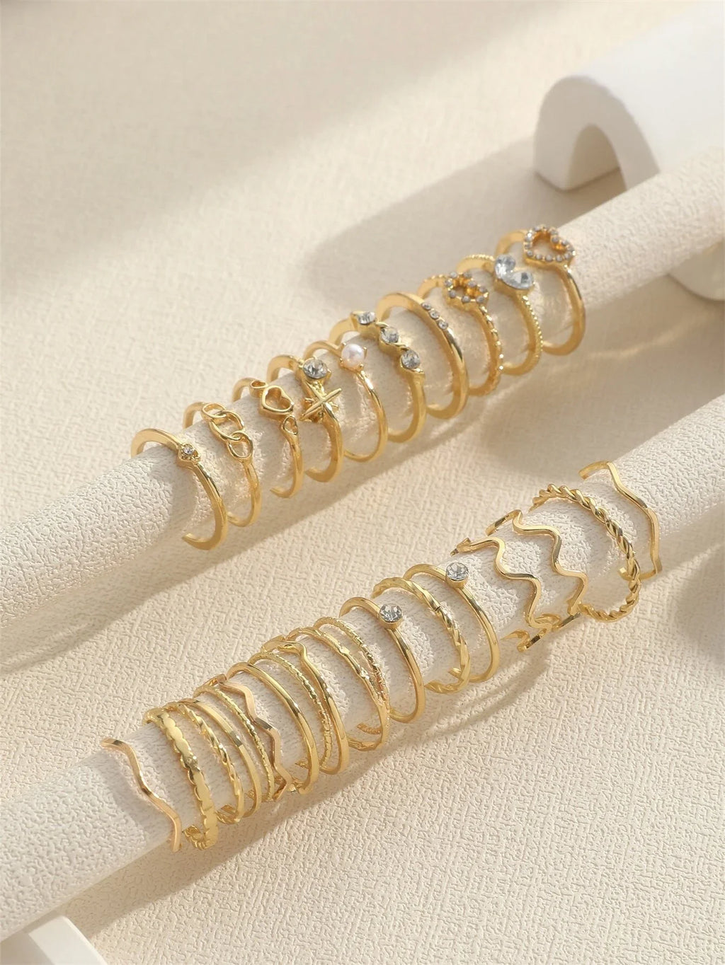 28tlg. Modischer Ring-Set für Damen, herzförmiges Design, geometrisches böhmisches Element, Akzentring, Alltag, Dating, Party Schmuck 2025