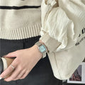 Nuevo Reloj de Pulsera de Cuarzo de Acero Cuadrado Retro Minimalista de Marca Nueva, Pequeño Dial, Temperamento, Reloj de Pulsera para Estudiante Femenina, Dropshipping