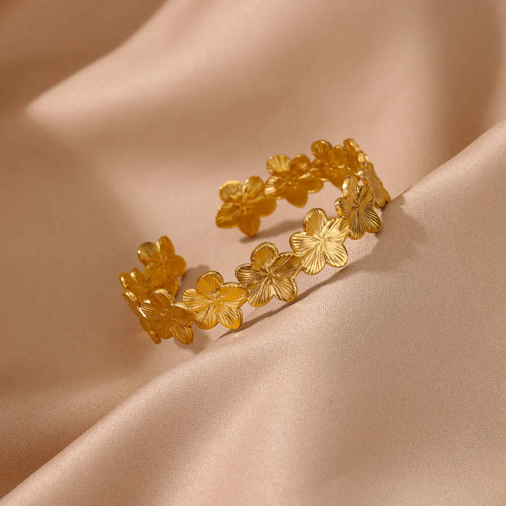 Vintage Blumenarmreifen für Damen Goldfarbene Edelstahl Blumenarmreifen Armbänder Damen Schmuck Party Geschenk Pulseras