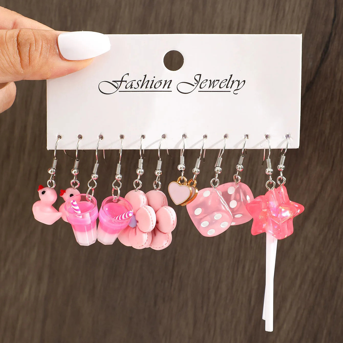 Neues Mode-Set mit niedlichen Cartoon-Ohrringen in Pink, farbenfrohe Dopamin-Acryl-Ohrringe für Damen und Mädchen, neues trendiges Schmuck-Accessoire-Geschenk