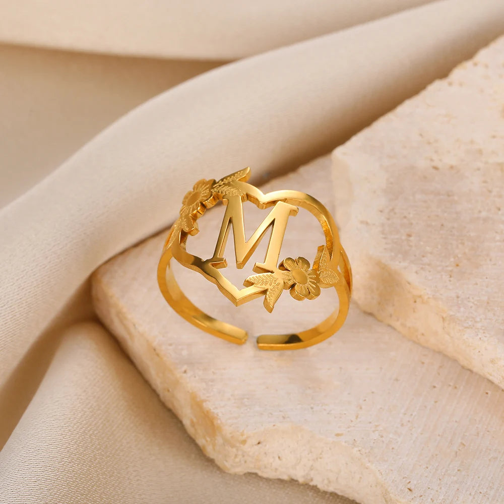 Edelstahl Initialen Buchstaben Herzringe für Frauen Mädchen Goldfarben Blumen Alphabet Ring Mode Valentinstags Schmuck Geschenk