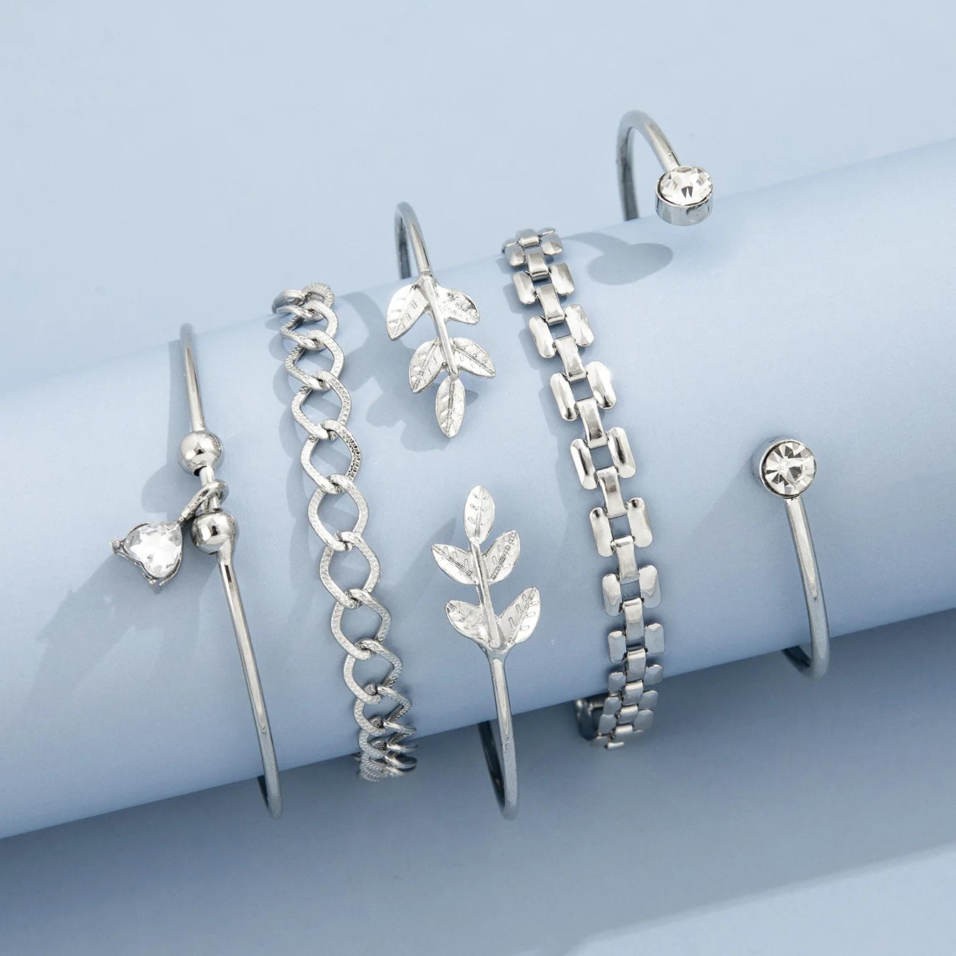 Böhmisches silberfarbenes geometrisches Gliederarmband-Set für Damen, Kristallblatt-offener Armreif, weiblicher Boho-Schmuck-Accessoire