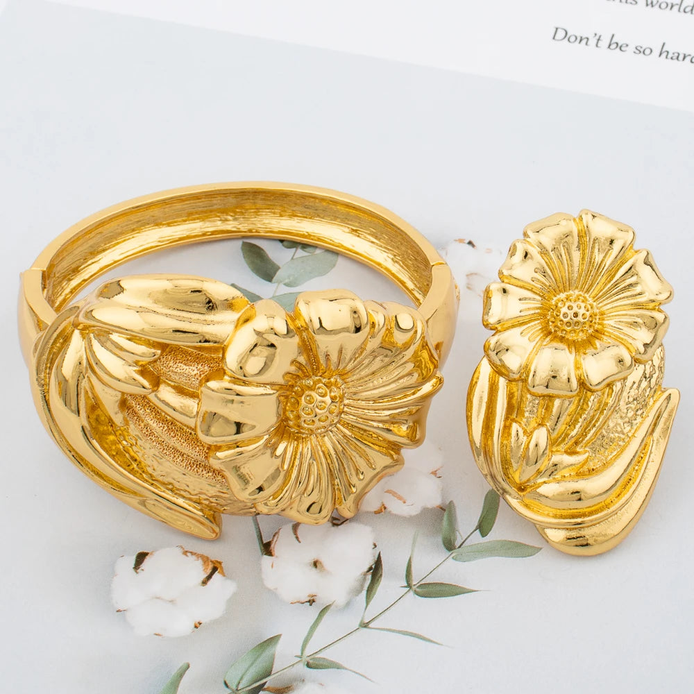 Großer Creolen-Armreif für Damen, Blumen, italienischer Dubai-Goldschmuck, Armband-Ring-Set, luxuriöses Kupfer, modisches Geburtstagsgeschenk