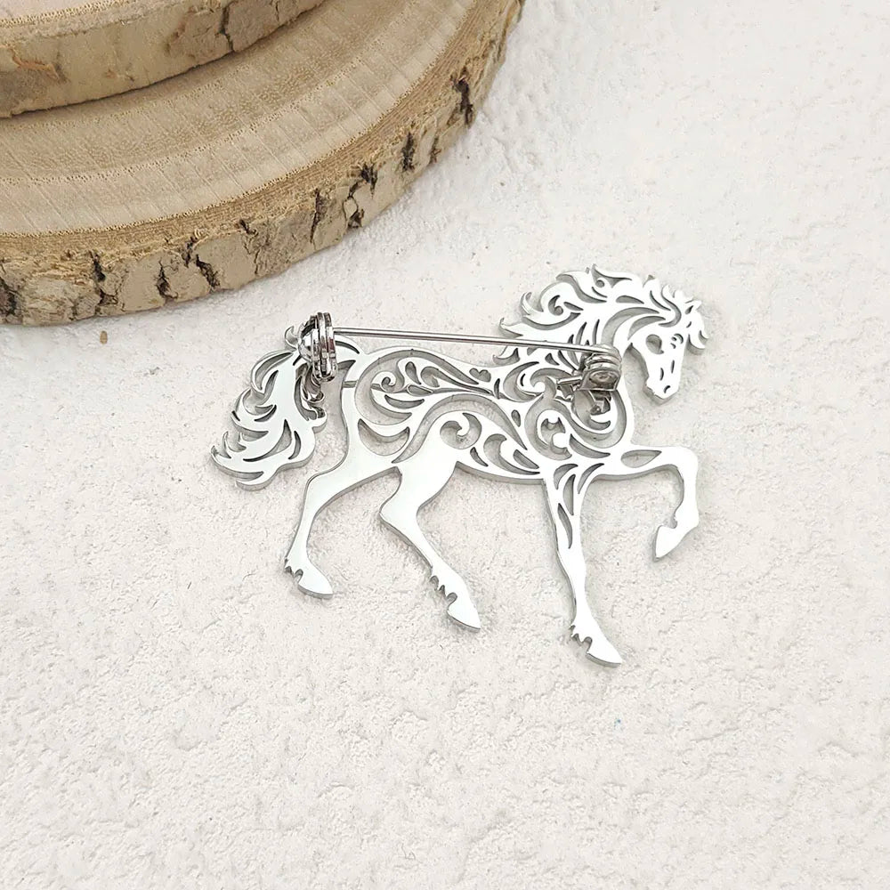 Original hollow horse stainless steel brooch, waterproof and non-fading accessory, suit lapel pin, boyfriend gift