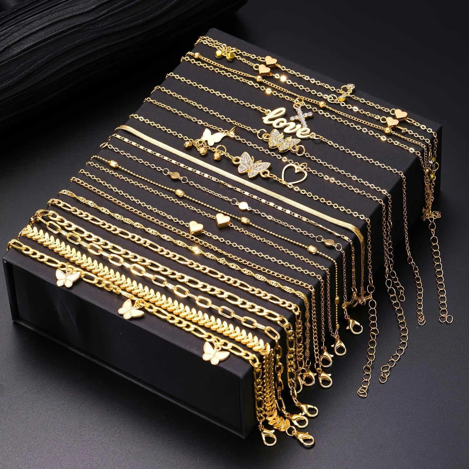 16tlg. minimalistisches Herz-Perlen-Strass-Schlangenketten-Armband-Set für Damen Elegante Goldfarbe Verabredungen Urlaube Alltagsschmuck