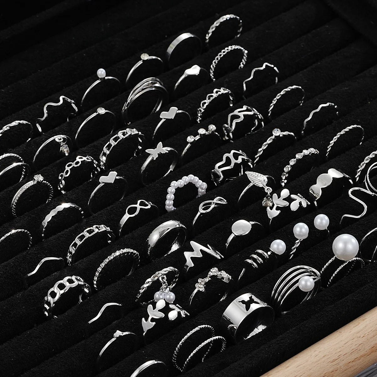64-teiliges Set geometrischer Knöchelringe in Silber für Frauen, Herz, Kreuz, Blatt, Perlenanhänger, Fingerring, Damen, Boho-Partyschmuck