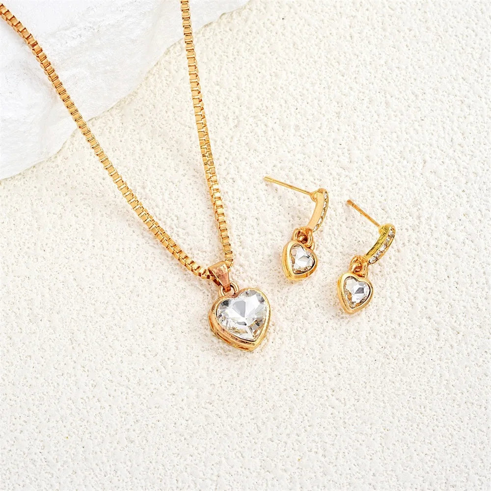 3-teiliges Herzanhänger-Schmuckset aus Ohrringen, Anhänger und Halskette für Damen, exquisites Mode-Strass-Doppelherz-Schmuckset, Geschenk