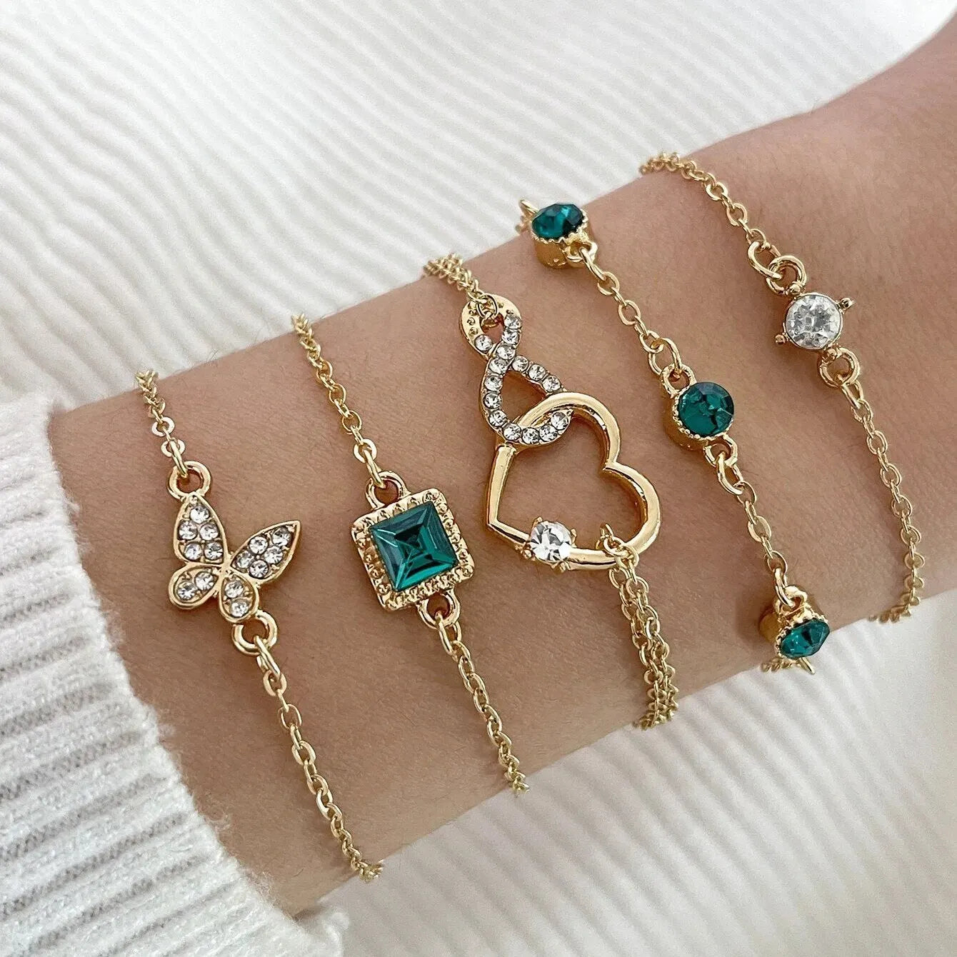 5-teiliges Set, hohles Herz, grüner Kristallstein, Armband-Set für Frauen, goldfarben, lieblicher Schmetterling, Strass, Mädchen-Armband-Set
