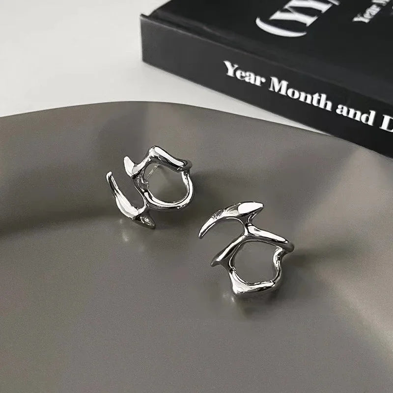 Fashion Punk Unregelmäßige Liquid Ohrringe Hip-Hop Persönlichkeit Metall Hohl Ohrringe Clip Mädchen Party Schmuck Geschenke Y2K Accessoires