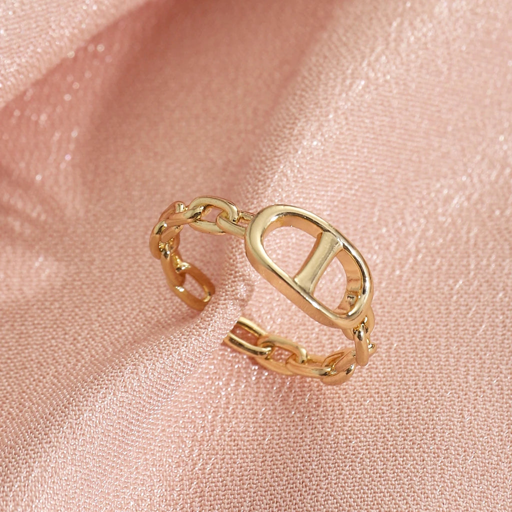 Modischer Sternen-Vollbohrer-Kettenanhänger-Ring für Frauen Vielseitiges Luxus-Design Ringfinger-Accessoire Kupfermaterial