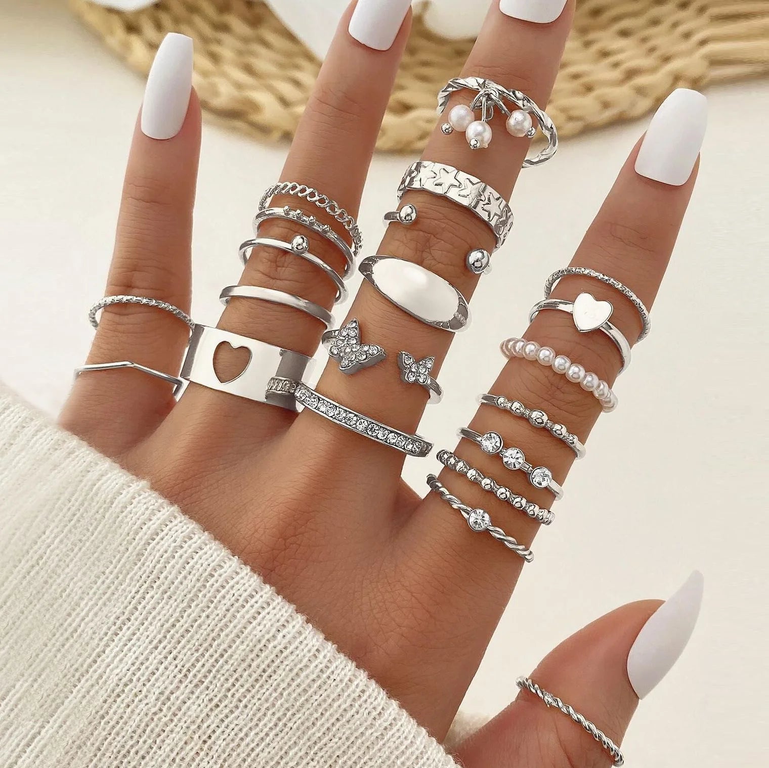 30 STÜCK Silberfarbenes Geometrisches Ring-Set für Damen Vintage Herz Auge Kreuz Sonne und Mond Blatt Anhänger Fingerring Weiblicher Boho Schmuck