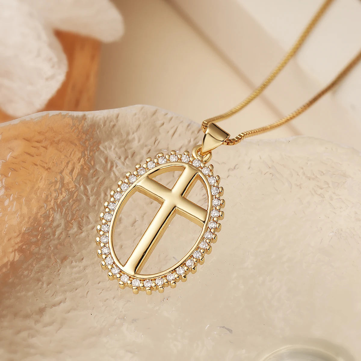 NEWBUY Gold Color Jesus Cross Pendant Stainless Steel Chain Necklace For Women Men Classic Design Christain Jewelry Gift