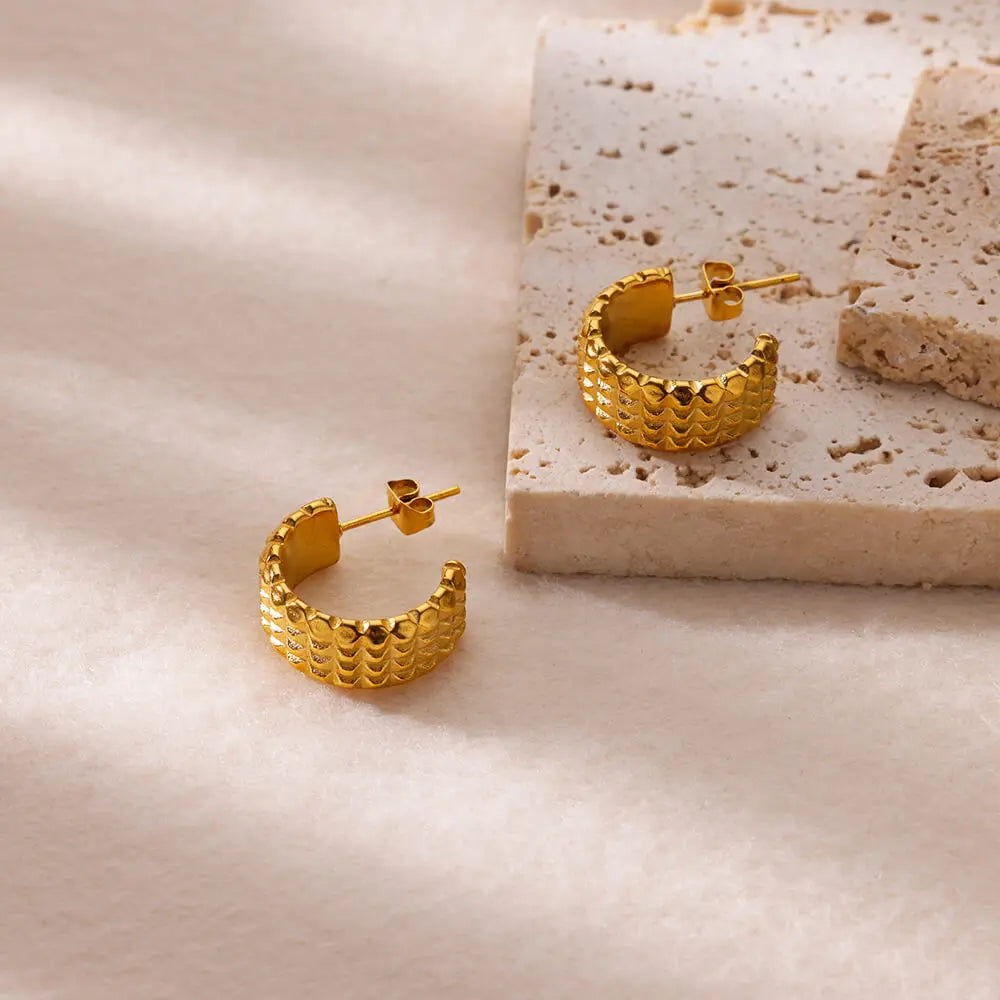 Pendientes de Mujer con Forma de C Modernos de Acero Inoxidable, Aretes Geométricos Perforados, Nueva Moda 2024, Accesorios de Joyería para Fiestas