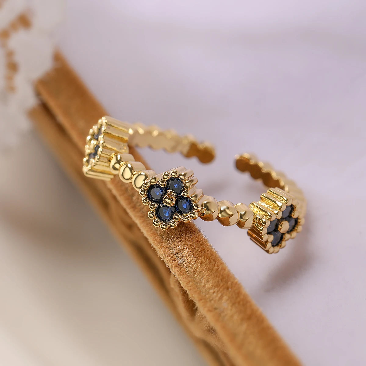 NEWBUY 2024 Top-Verkauf Goldfarbene offene Ringe für Damen Blau/Weiß/Grün/Rot CZ Zirkon Inlay Hochzeitsschmuck