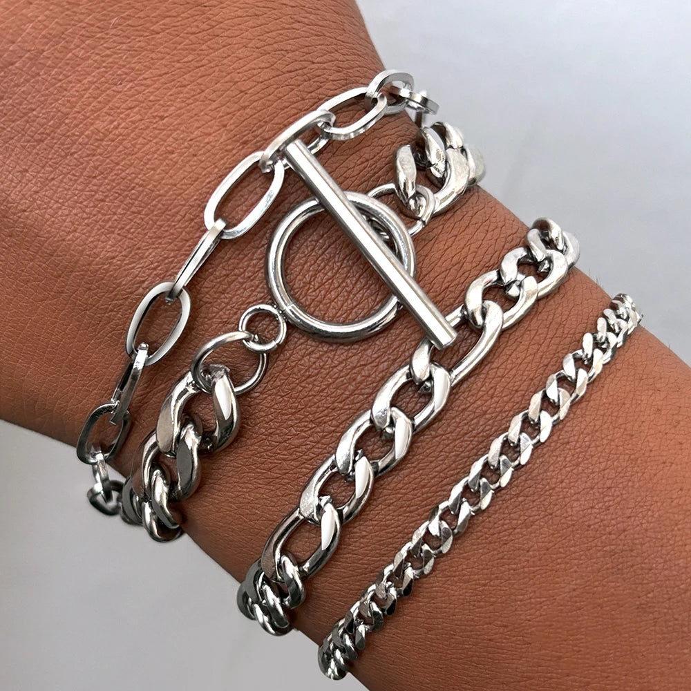Edelstahl-Armband-Set, gehobene Atmosphäre, mehrteiliges Armband-Set, Mode-Armband für Frauen, Schmuckgeschenke der besonderen Art