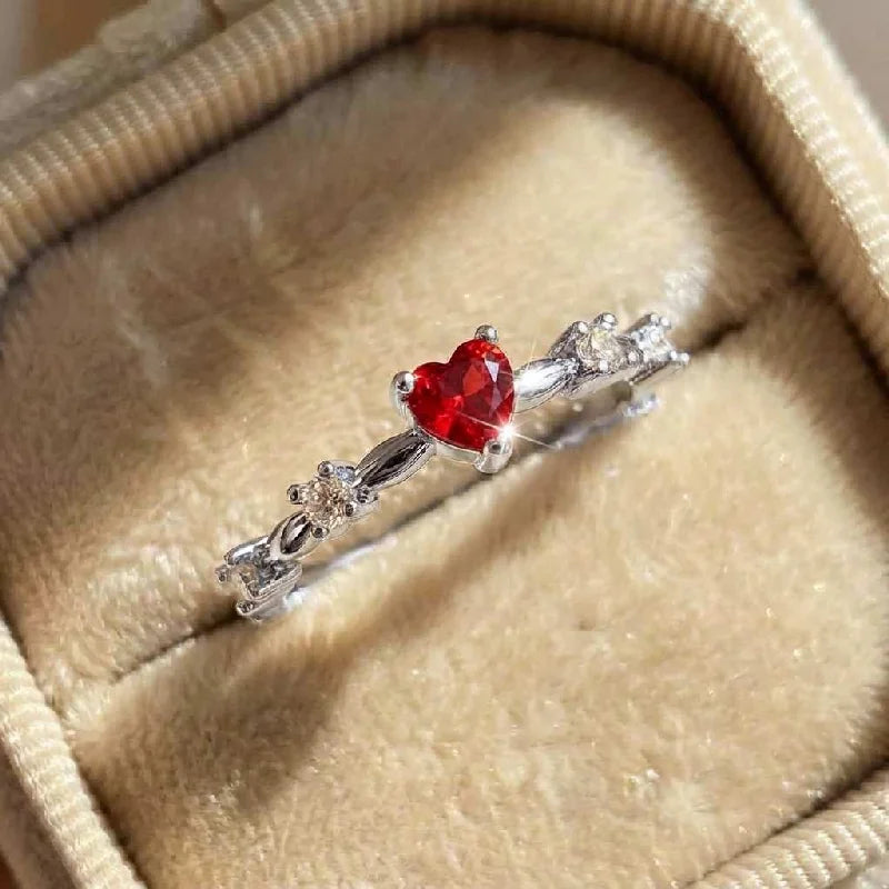 925er Sterlingsilber vergoldet 18K Gold Zirkon Rot Liebe Herz Ringe für Frauen Party Hochzeit Hohe Qualität Vintage Feiner Schmuck