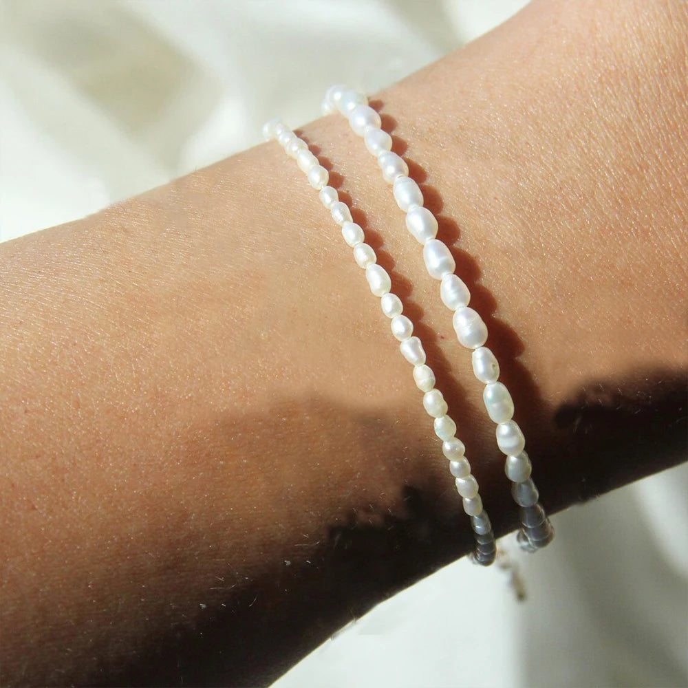 COLALA Imitationsperlen-Armband Oval Perlen Edelstahlarmband Damengeschenk für den Urlaub