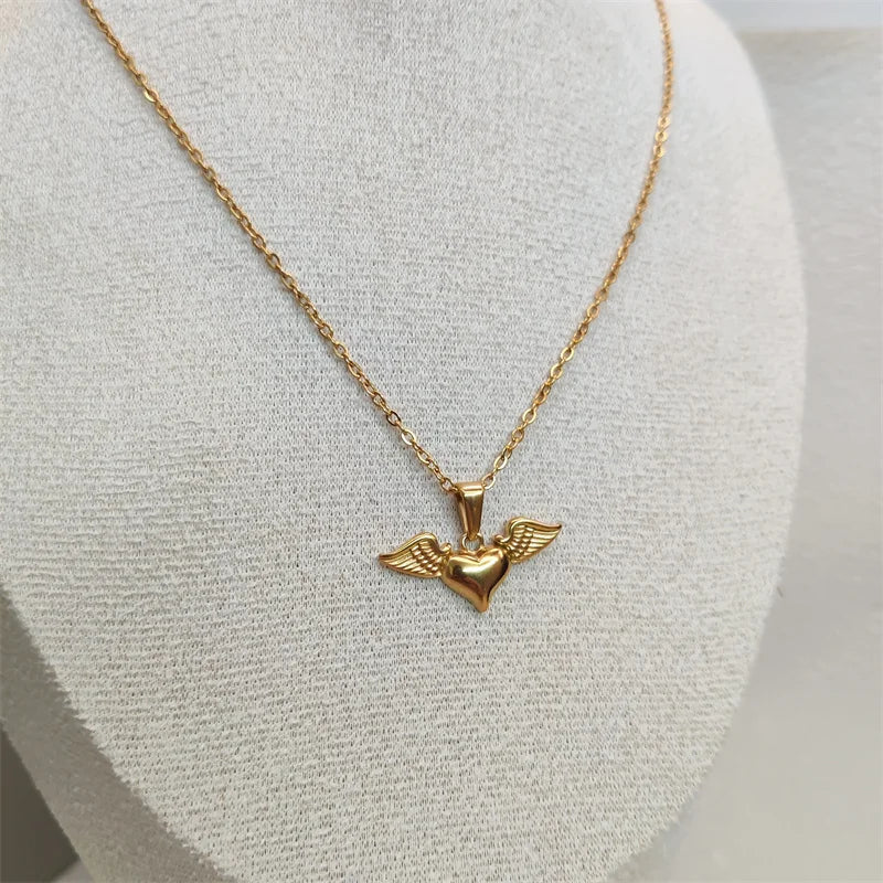 Collares con colgante de moda de acero inoxidable chapado en oro de 18k con diseño de alas de ángel, corazón, rosa y margarita para mujer