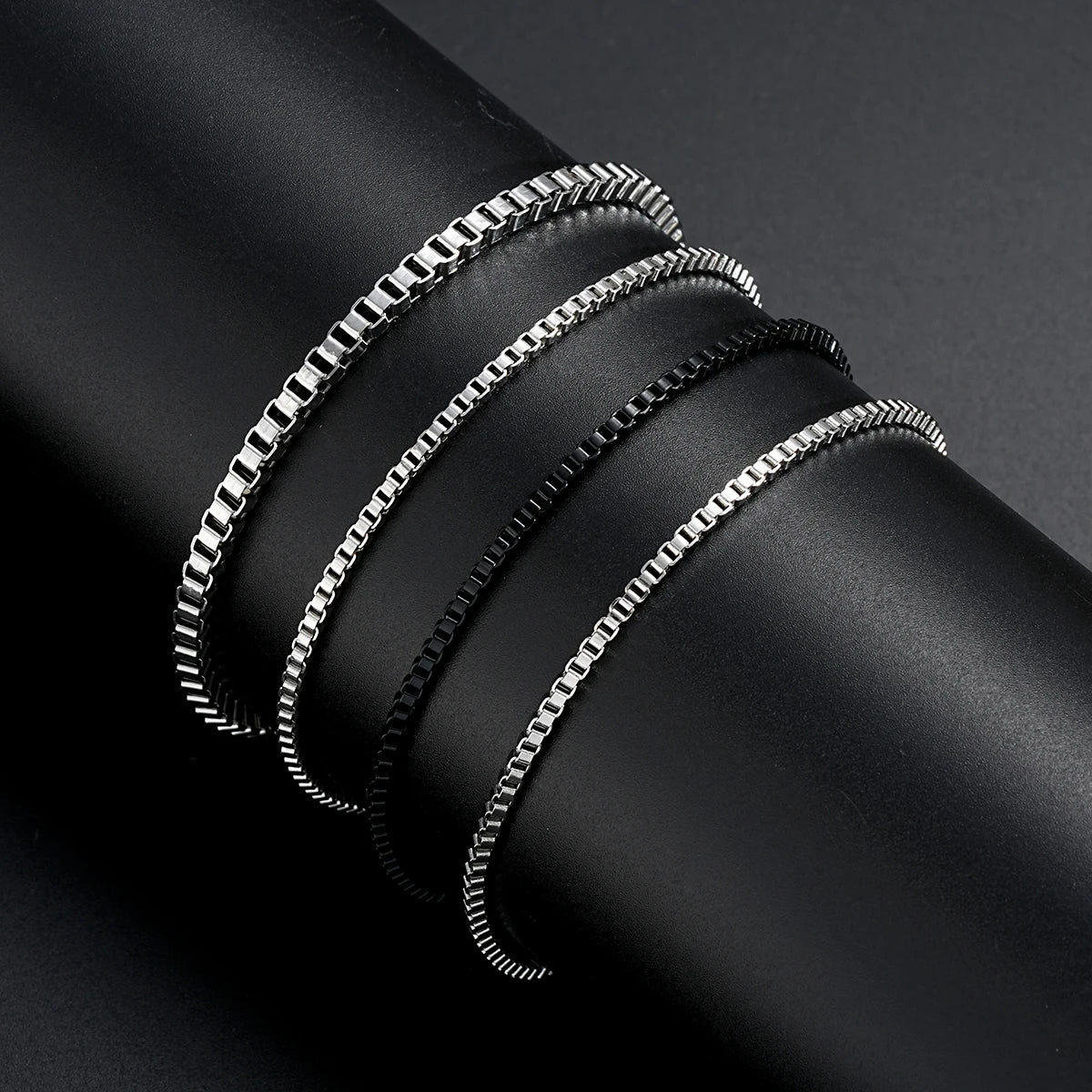 Neu 4tlg/Set Vintage Silberfarbene Box Chain Armbänder für Herren Goth Cuban Einstellbare Gliederarmbänder Charme Armreifen Paar Handschmuck Geschenke