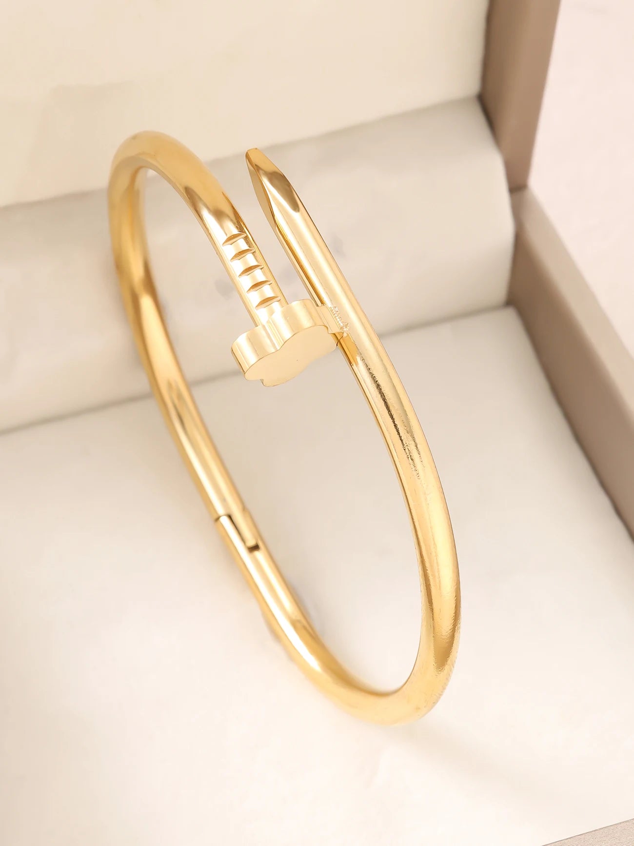 1 Stück 18K vergoldetes Edelstahl Armband, stapelbar, mit Kette und Kleeblatt-Design, modisches Accessoire für Damen, lässige Kleidung