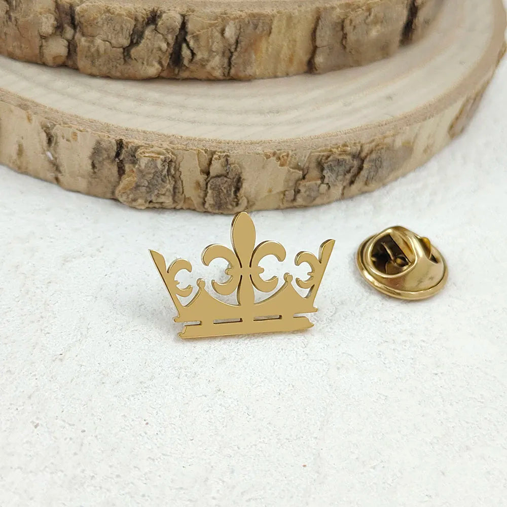 New crown gold-plated stainless steel badge, suit lapel pin, gold-plated men's brooch, business clothing matching