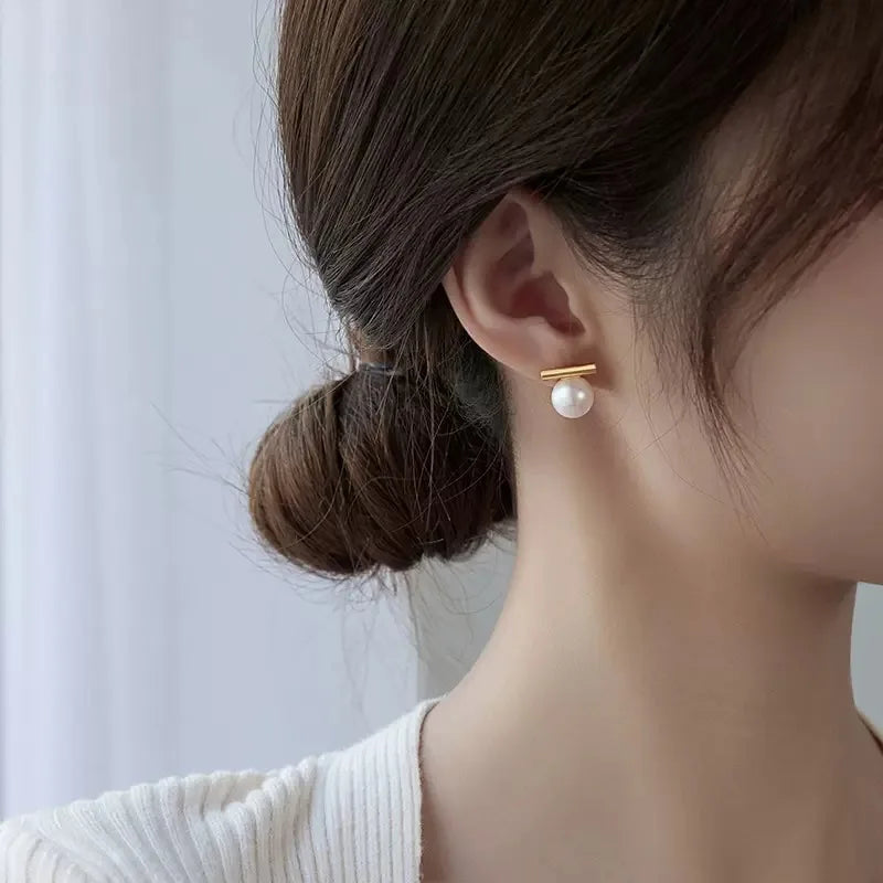 One Character Pearl Personalized Earrings Niche Simple Versatile Earrings Fashionable Temperament High-end Earrings for Women