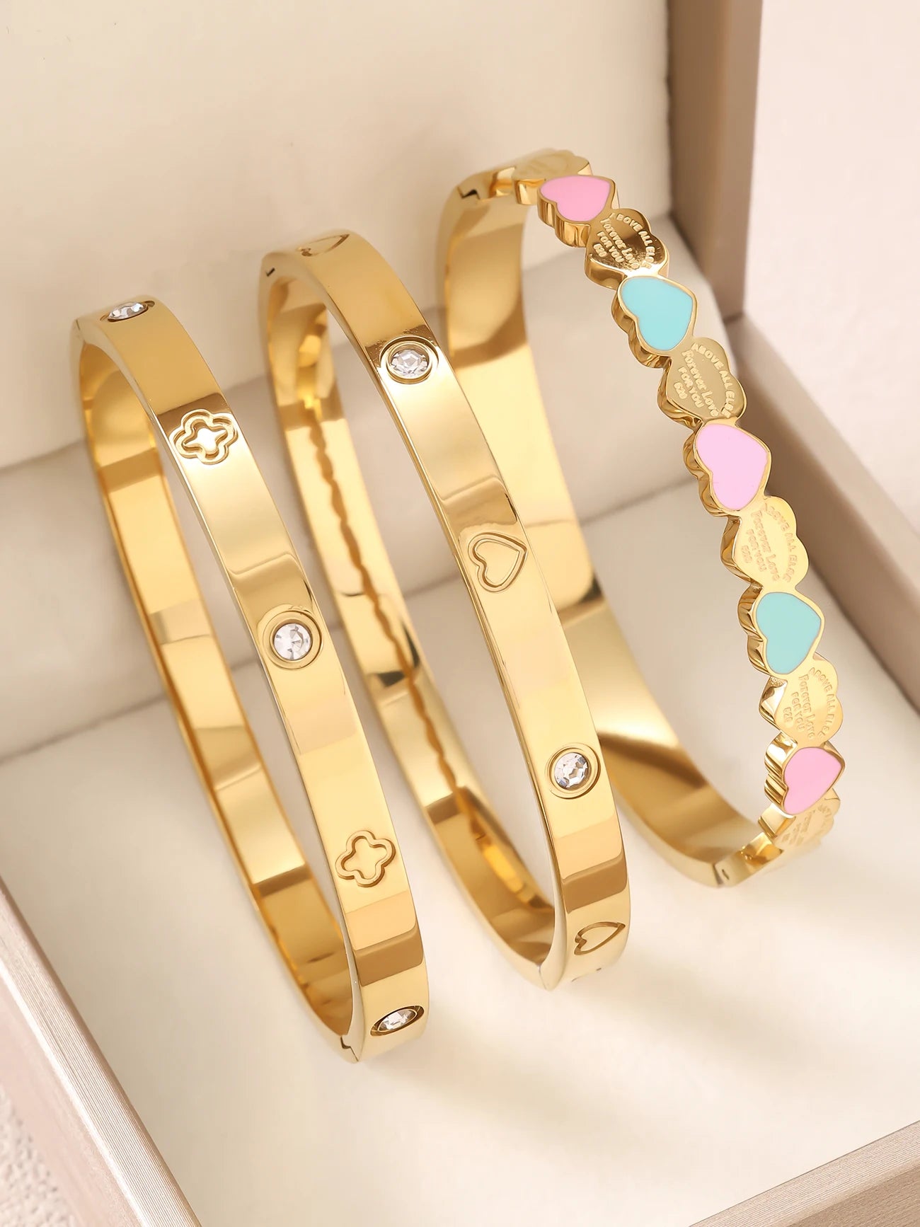 1 Stück 18K vergoldetes stapelbares Edelstahlarmband mit Kette und Kleeblatt-Design, Modischer Stil für Damen, Geeignet für Freizeit
