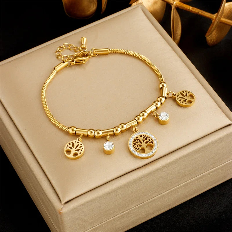 Armband aus 316L-Edelstahl in elegantem Goldfarbton mit Lebensbaum-Anhänger und glänzendem Zirkonia für Damen im Alltag