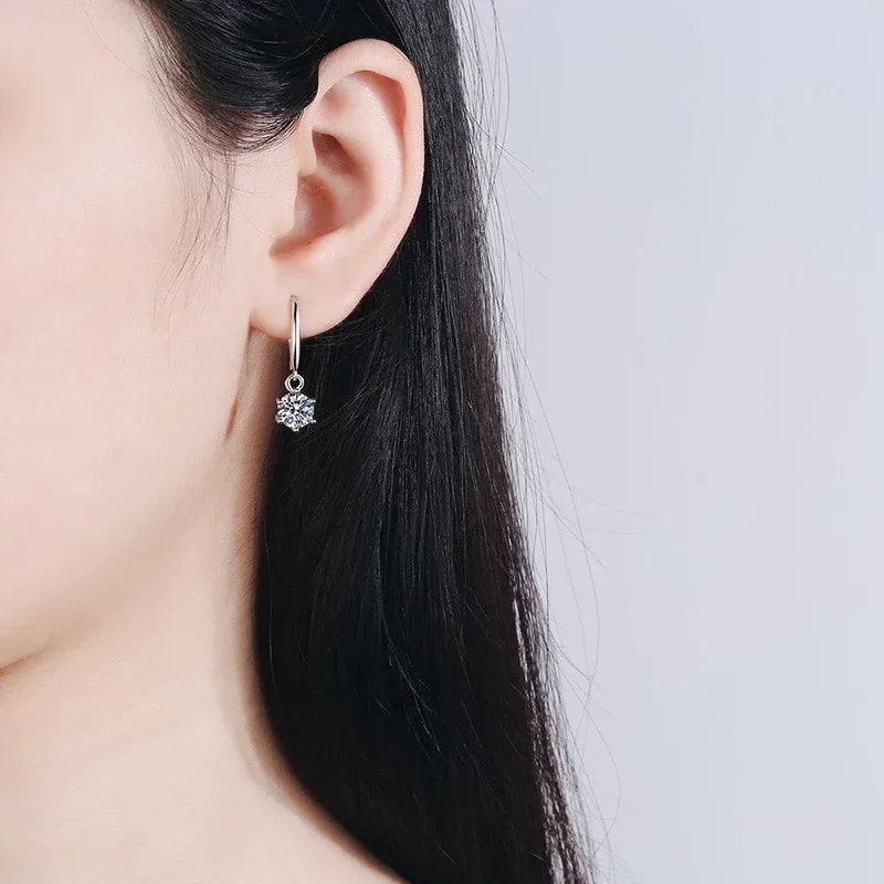 NeeTim 1ct 6.5mm Moissanit Hängeohrringe für Damen Original Hochzeits-Weihnachtsgeschenk S925 Sterling Silber Creolen Großhandel