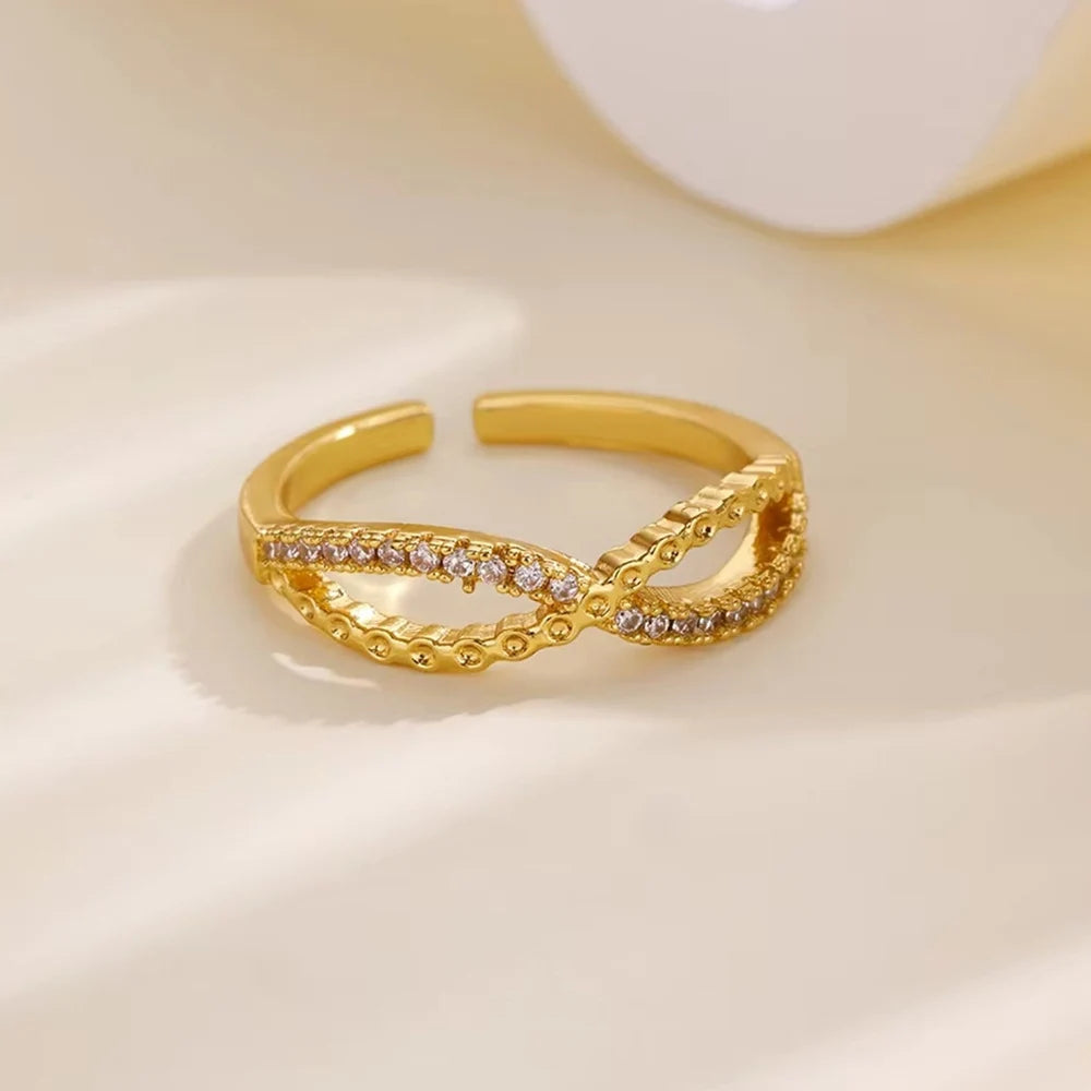 Zirkon-Ketten-Kreuzringe für Damen Vintage Goldfarbe Edelstahl Geometrischer offener Ring Mode Hochzeit Ästhetischer Schmuck Geschenk